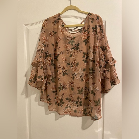 torrid Tops - Floral blouse from Torrid